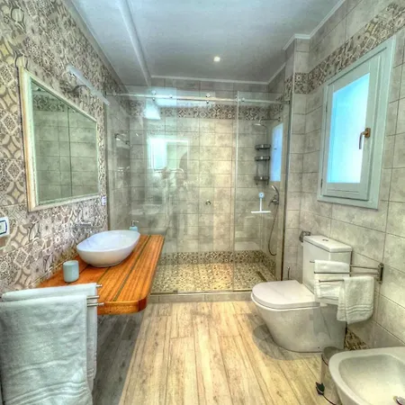 Psaraki Villa Tselendáta