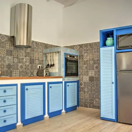 Psaraki Villa Tselendáta